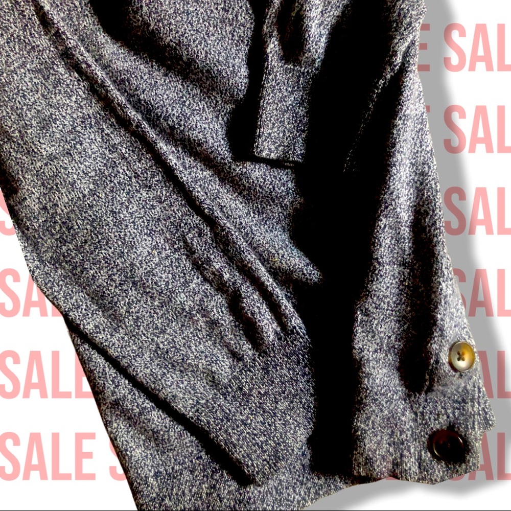 Young men’s size small Land’s End The Outlander long sleeve shirt